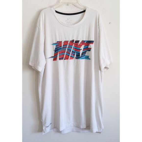 Nike Dri-Fit Tee - Size Large - Picture 1 of 8